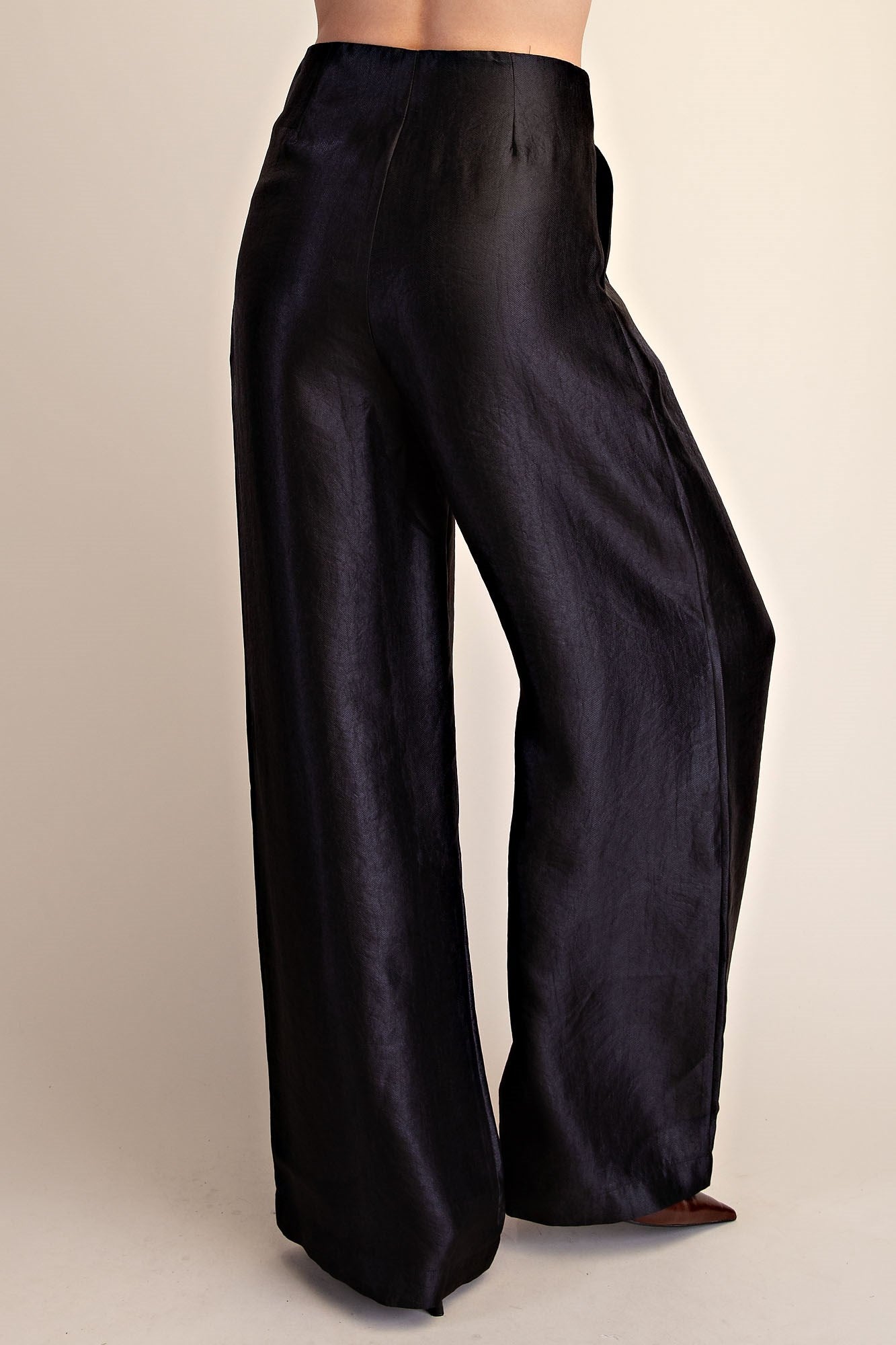 All About That Waist Pleated Pants