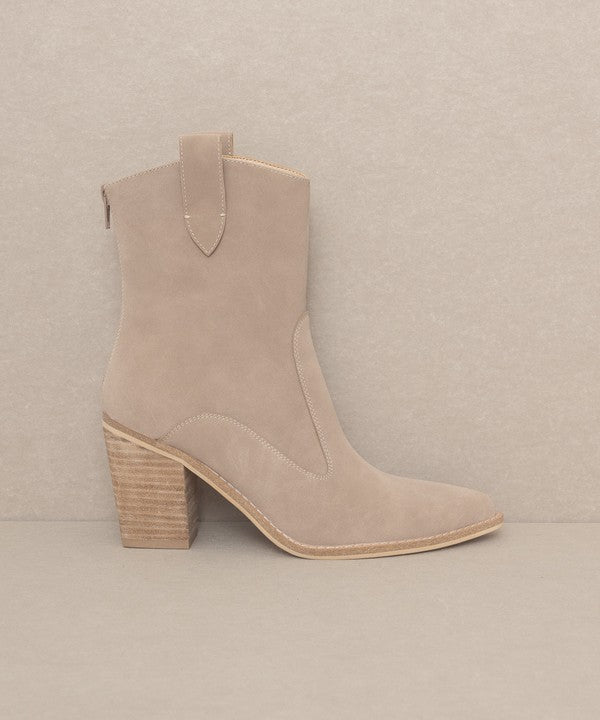 The Tara Fan Paneled Western Boots