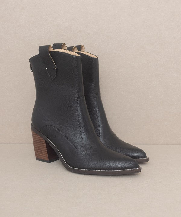 The Tara Fan Paneled Western Boots