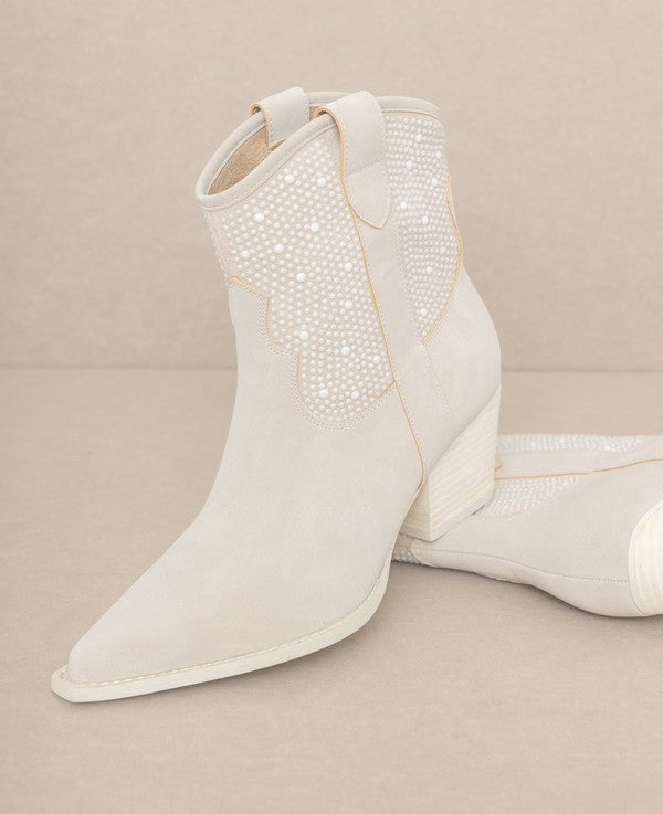 A Pearl Party Studded Western Boots