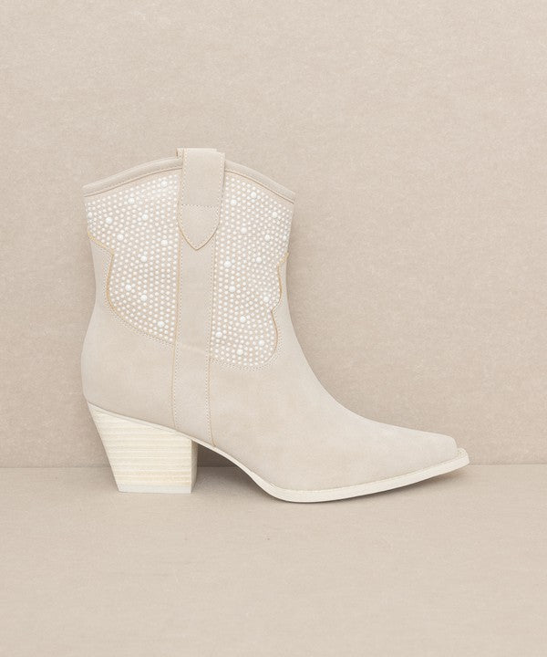 A Pearl Party Studded Western Boots