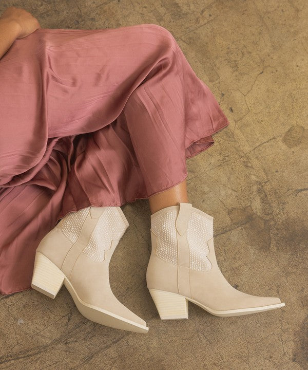 A Pearl Party Studded Western Boots