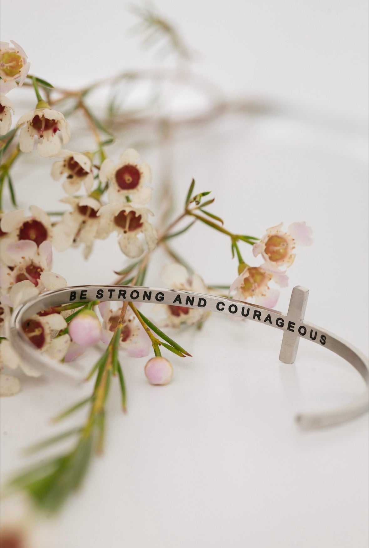 The Cross Bracelet