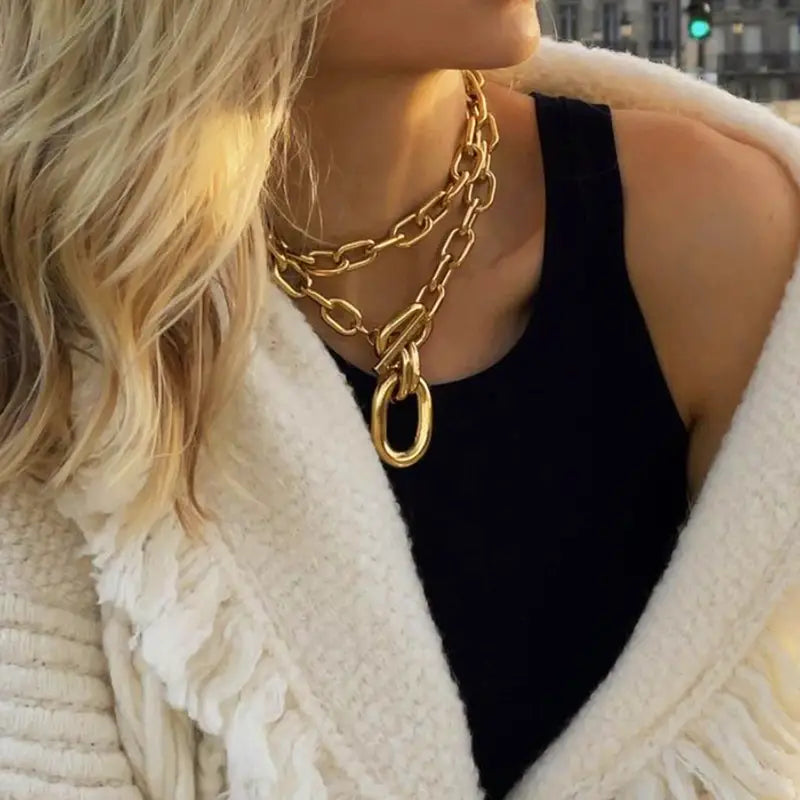 Gold Geometric Round Buckle Necklace Set Two Pieces 