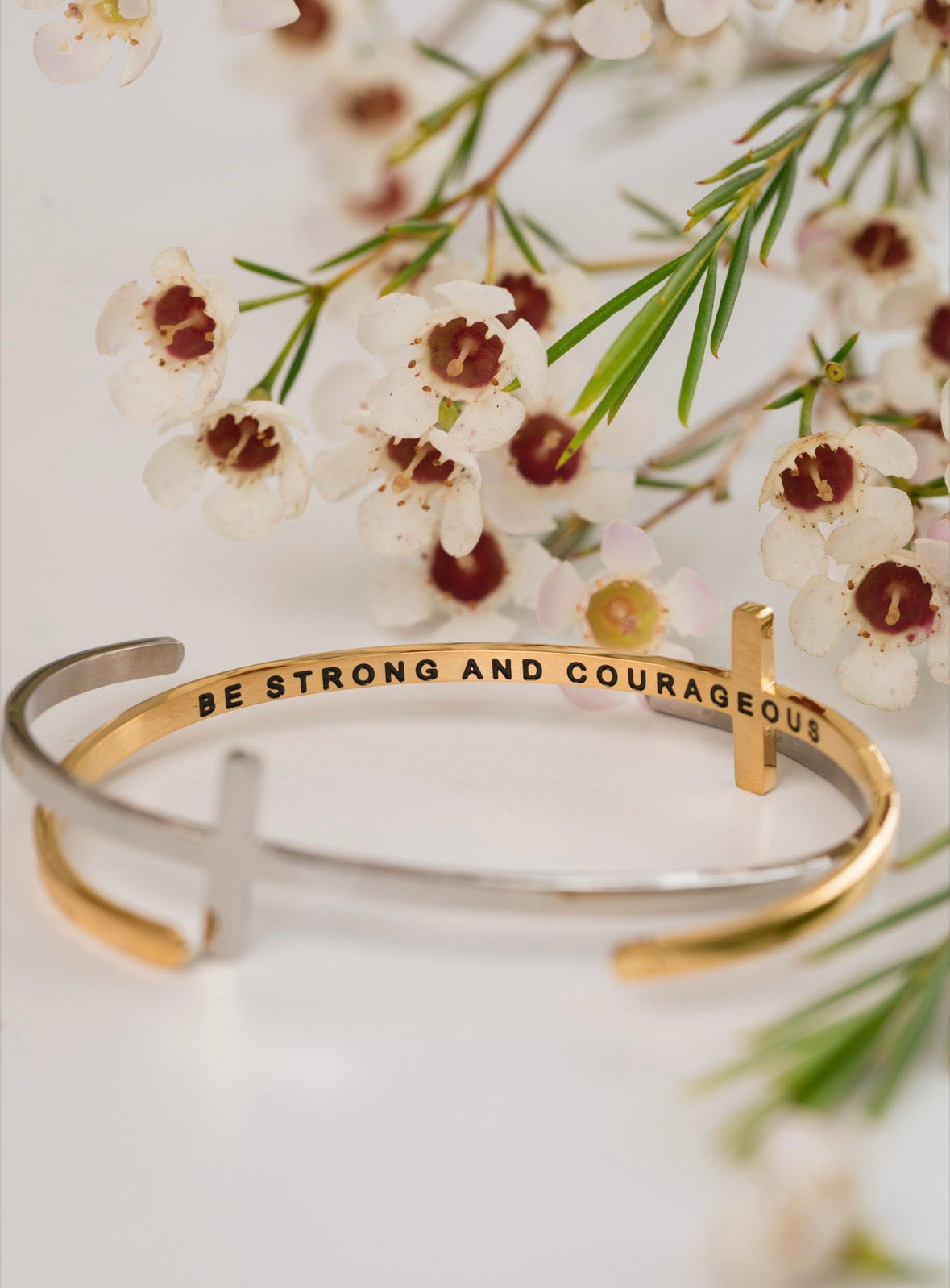 The Cross Bracelet
