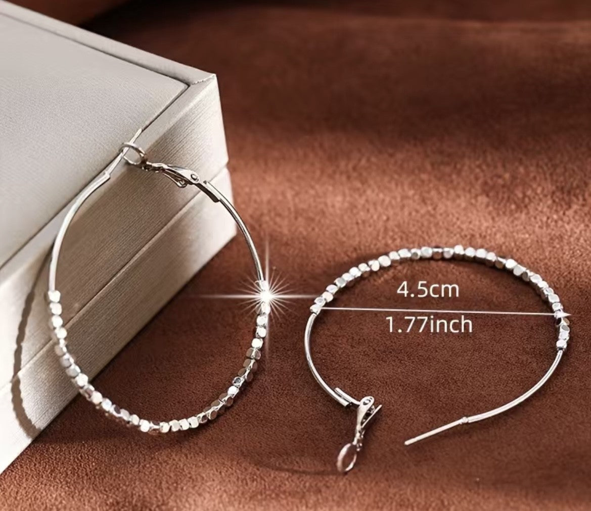 Instinctively Elegant Hoop Earrings