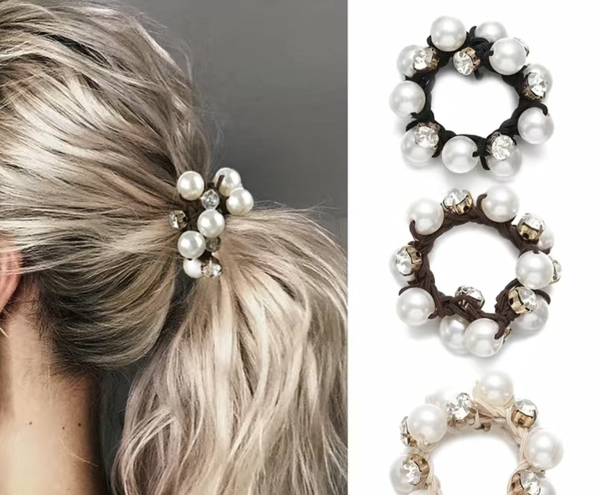 Instant Chic Pearl Ponytail Holder